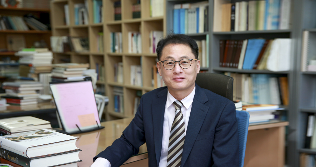 김율 교수 ‘한국연구재단 우수학자지원사업’ 선정
